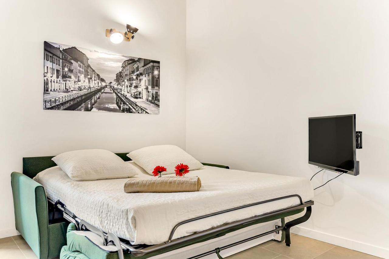 Alessia'S Flat- Naviglio Grande Daire Buccinasco Dış mekan fotoğraf