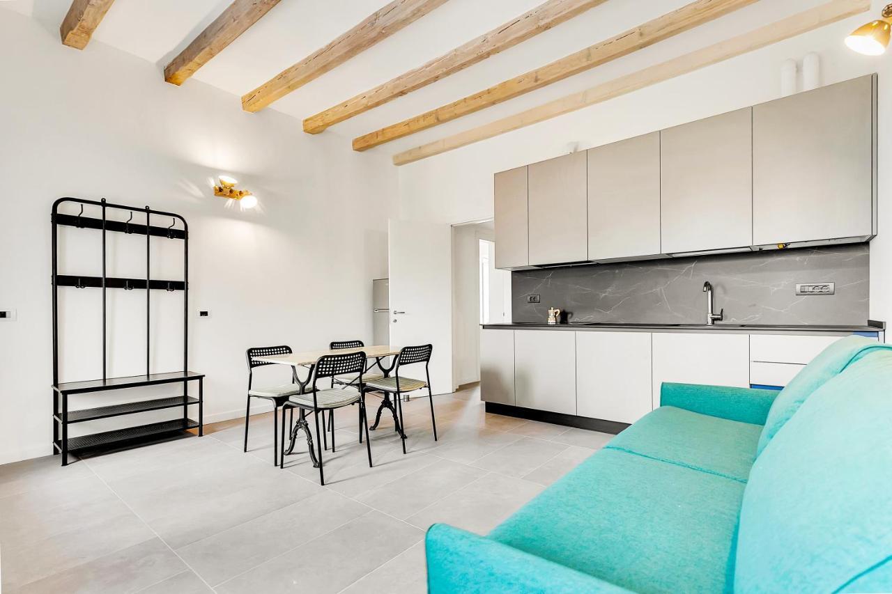 Alessia'S Flat- Naviglio Grande Daire Buccinasco Dış mekan fotoğraf