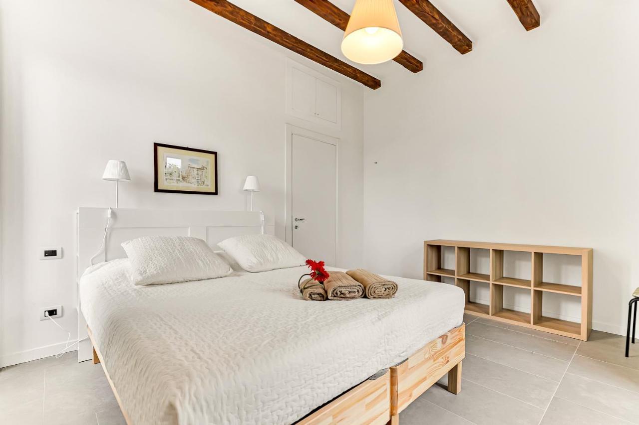 Alessia'S Flat- Naviglio Grande Daire Buccinasco Dış mekan fotoğraf